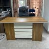 Bàn làm việc trưởng phòng 1m6 gỗ MDF phủ melamin