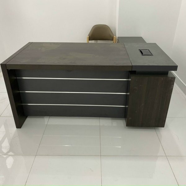 Thanh lý bàn làm việc góc L gỗ MDF chống ẩm cao cấp