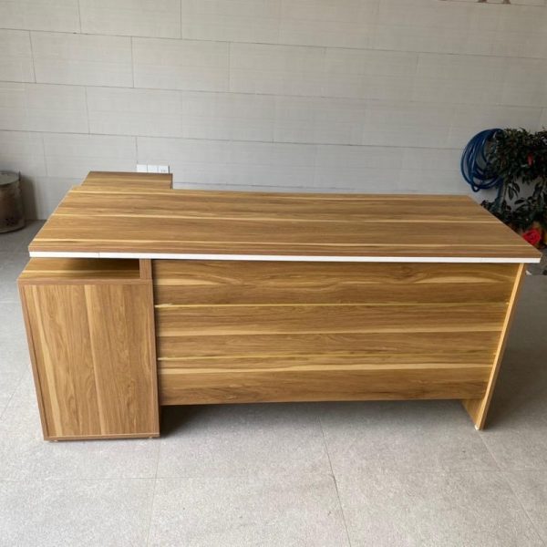 Bàn giám đốc 1m6 cao cấp tồn kho