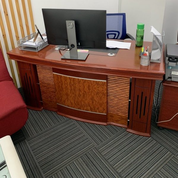 Thanh lý bàn trưởng phòng 1m4 gỗ MDF cao cấp giá rẻ
