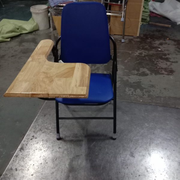 Thanh lý ghế liền bàn học sinh mặt gỗ mới 95%