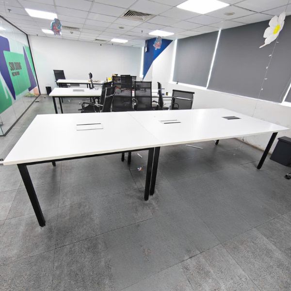 Thanh lý bàn họp 3m6 chân sắt cao cấp mới 95%