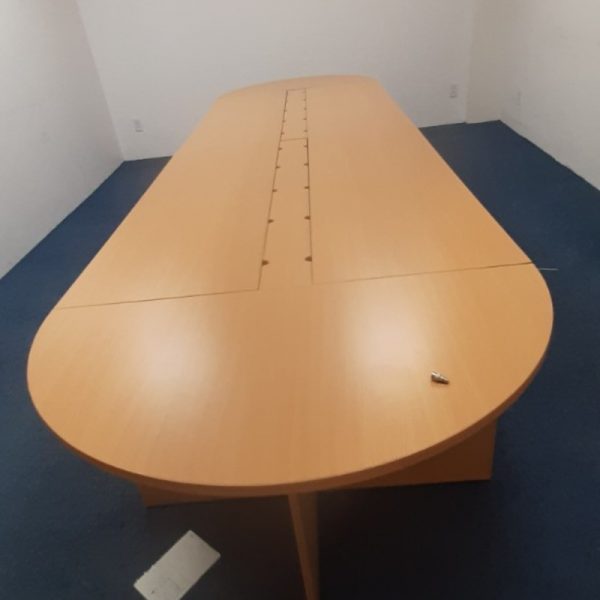 Thanh lý bàn họp cũ 4m5 cao cấp mới 95% giá rẻ