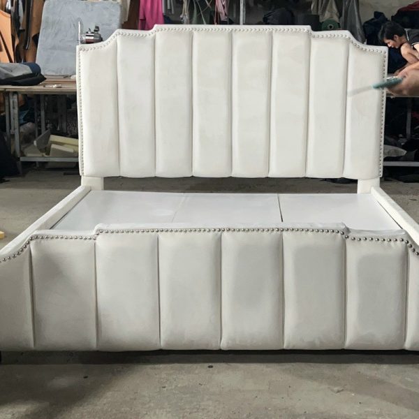 Thanh lý gường ngủ bọc nhung tồn kho mới 100%