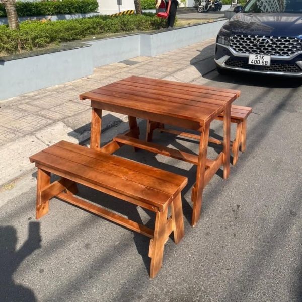 Bộ bàn ăn quán ăn gỗ sồi sân vườn giá rẻ