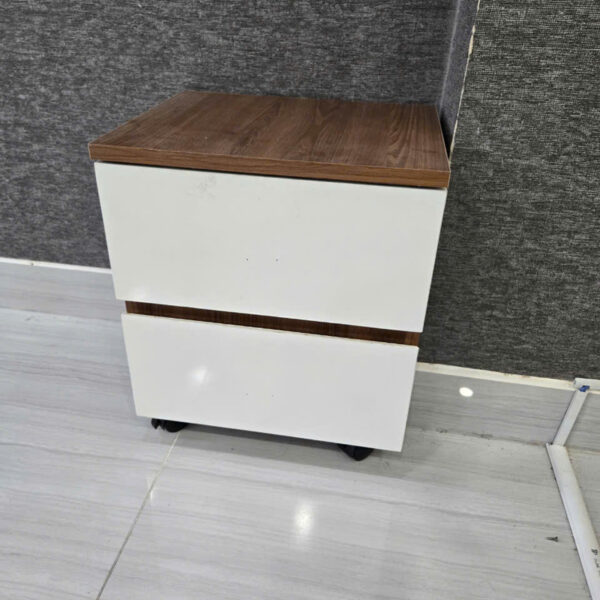 Tủ cabin hồ sơ thấp bàn làm việc cũ