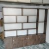 Kệ trưng bày sãn phẫm 2m MDF màu nâu mới 100%