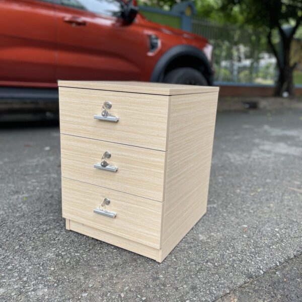 Thanh lý tủ cabin di động 60cm 3 ngăn tồn kho