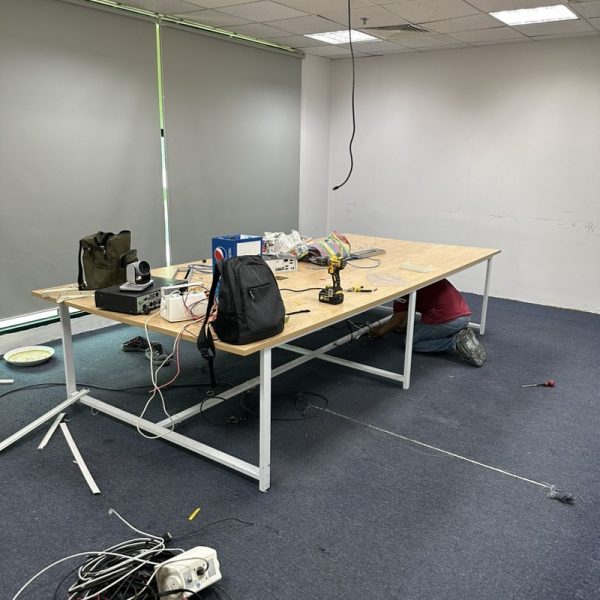 Bàn họp 1m4*3m chân sắt mặt MDF cũ