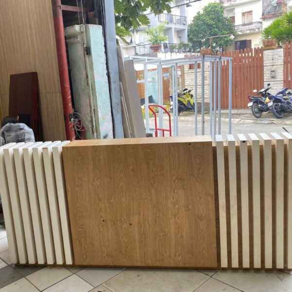 Thanh lý quầy tính tiền 2m4 gỗ MDF giá rẻ QC005