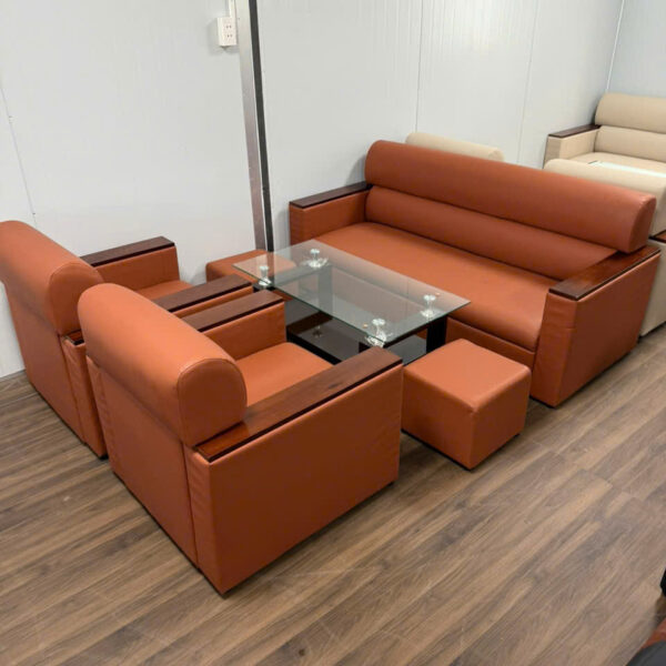 Thanh lý bộ sofa bọc da bò Vip mới 90%
