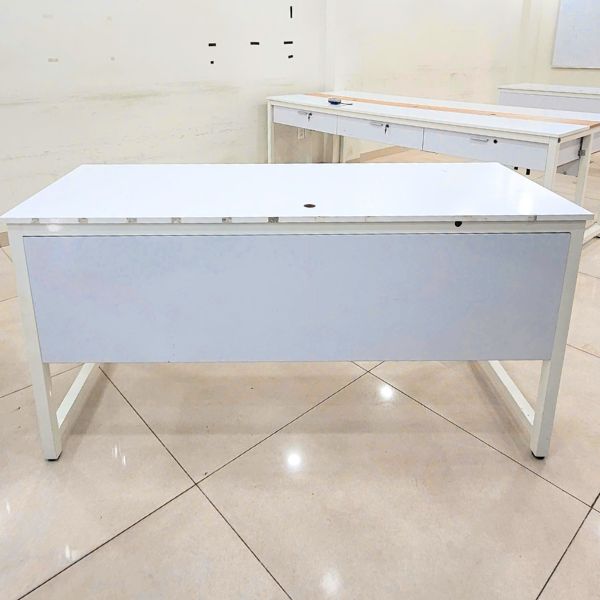Bàn làm việc 1m6*60cm chân sắt giá rẻ