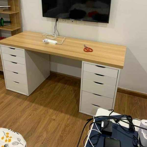 Bàn làm việc trưởng phòng có hộc tủ mới