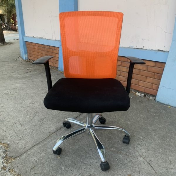 Ghế xoay nhân viên văn phòng màu cam cũ
