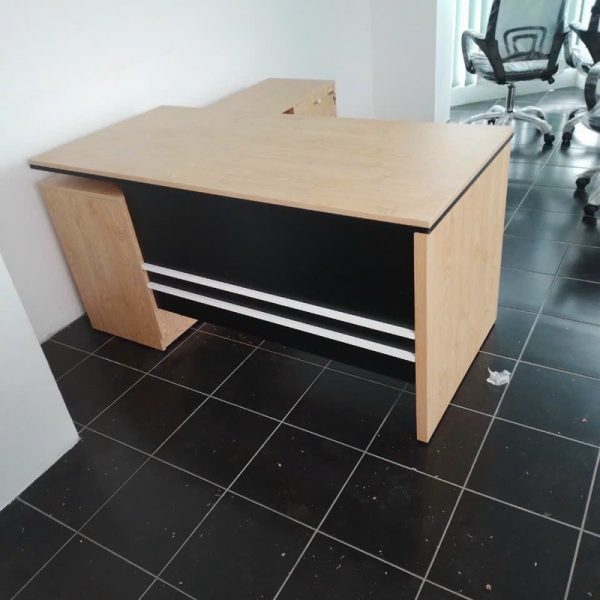 Bàn làm việc góc L 1m6*1m2 gỗ MDF mới