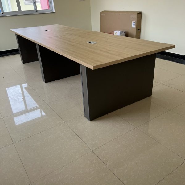 Thanh lý bàn họp văn phòng 1m2*3m MDF mới 98%