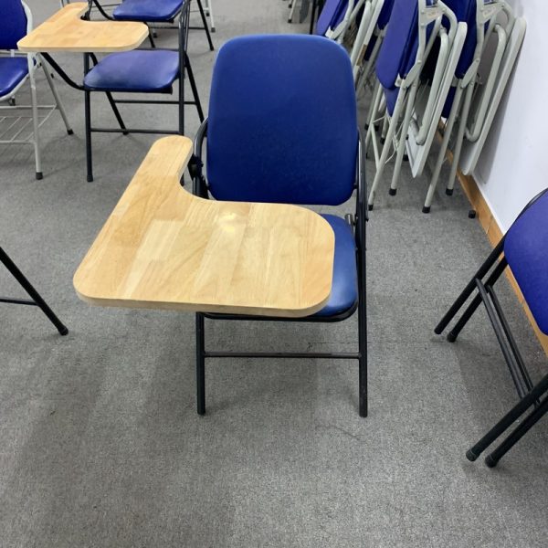 Thanh lý ghế liền bàn học sinh mặt gỗ mới 95%