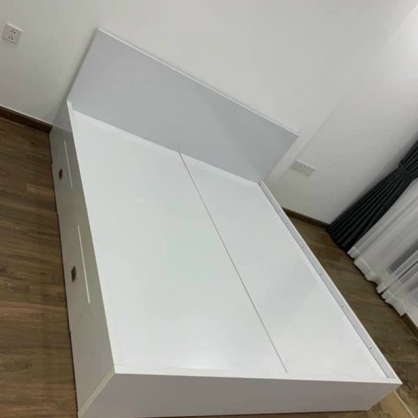 Gường ngủ 1m8*2m gỗ MDF có hộc mới 99%