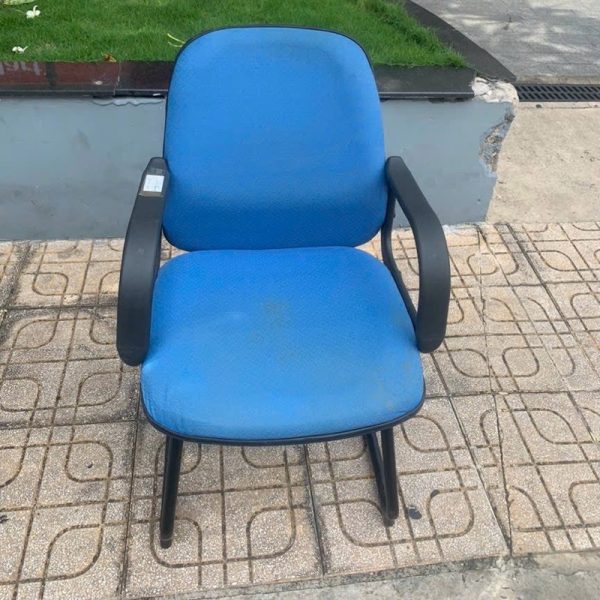 Ghế chân quỳ bọc nỉ hòa phát màu xanh có tay