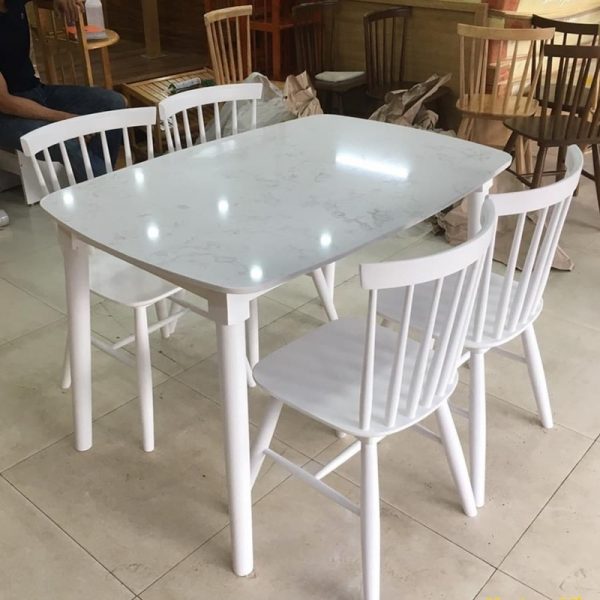 Bộ bàn ghế song tiện màu trắng mới giá xưởng