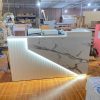 Quầy lễ tân 2m MDF sang trọng có đèn mới