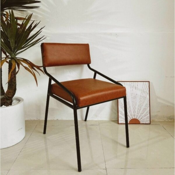Thanh lý ghế cafe sắt phòng lạnh sang trọng