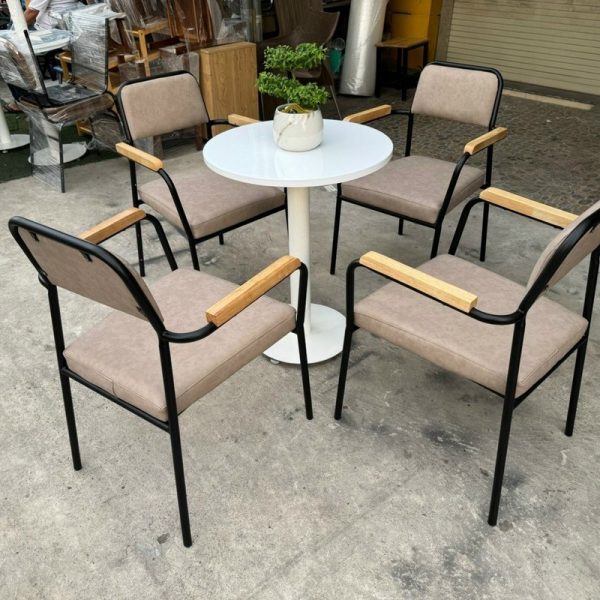 Ghế cafe sắt bọc nỉ co tay gỗ mới 99%