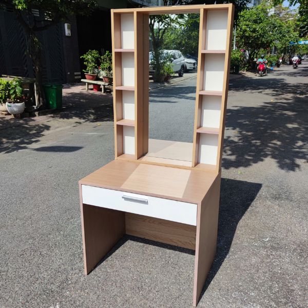 Bàn trang điểm vàng 60cm MDF chống ẩm mới 95%