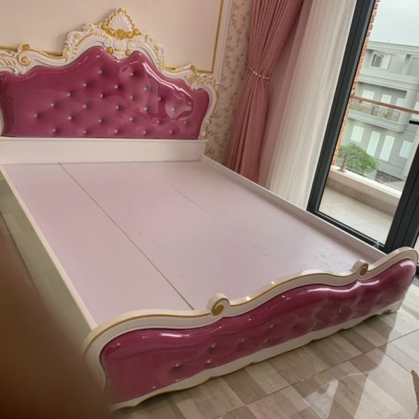 Thanh lý gường 1m8 hoàng gia màu đỏ mới 100%