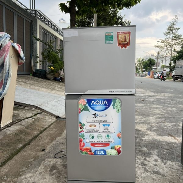 Thanh lý tủ lạnh AQUA 123 lít mới 95%