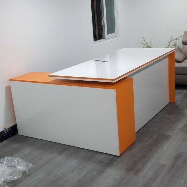 Bàn giám đốc góc L màu trắng cam cao cấp mới 100%