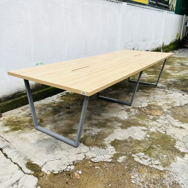 Thanh lý bàn họp văn phòng 1m4*3m3 mới 98%