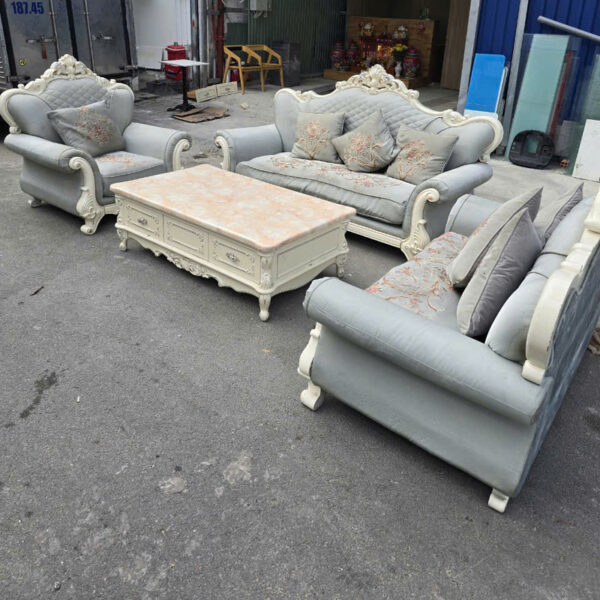 Thanh lý bộ sofa hoàng gia kèm bàn mặt đá 98%