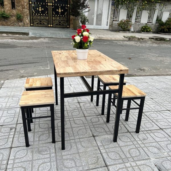 Thanh lý bộ bàn ghế quán ăn chân sắt ghế đôn mới 100%
