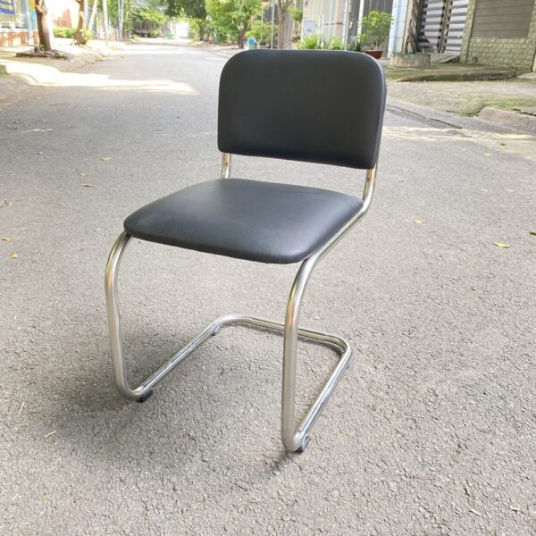 Thanh lý ghế chân quỳ văn phòng ixon tồn kho 99%