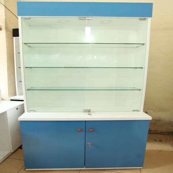Thanh lý tủ trưng bày kính 1m2 có đèn đóng mới 100%