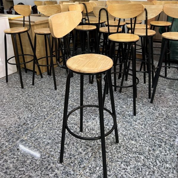 Ghế ngồi quầy bar chân sắt có lưng tựa