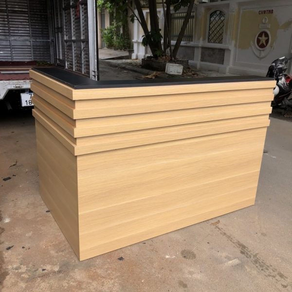 Thanh lý quầy lễ tân 1m6 góc L 1m màu vân gỗ mới 99%