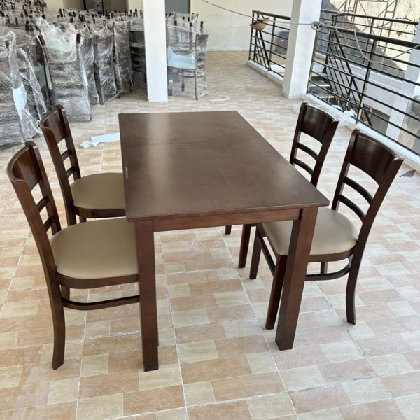 Bộ bàn ghế quán ăn cabin màu nâu mới giá xưởng