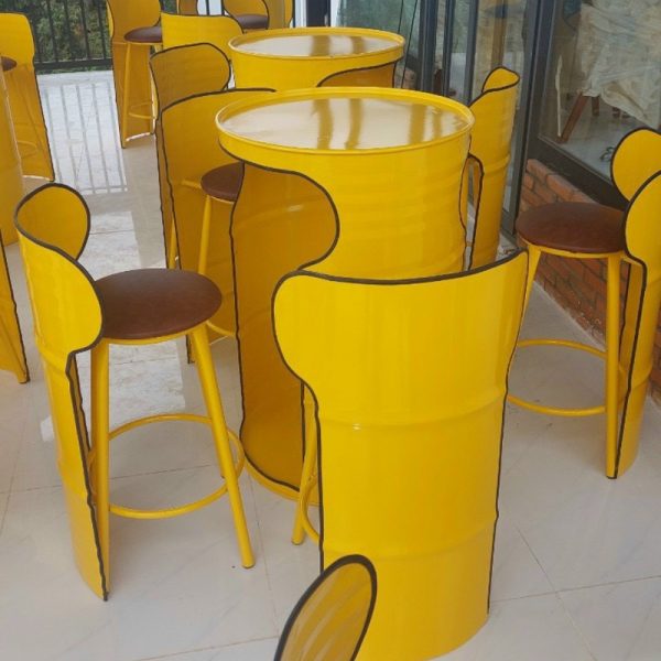 Bộ bàn ghế BAR thùng phi độc lạ