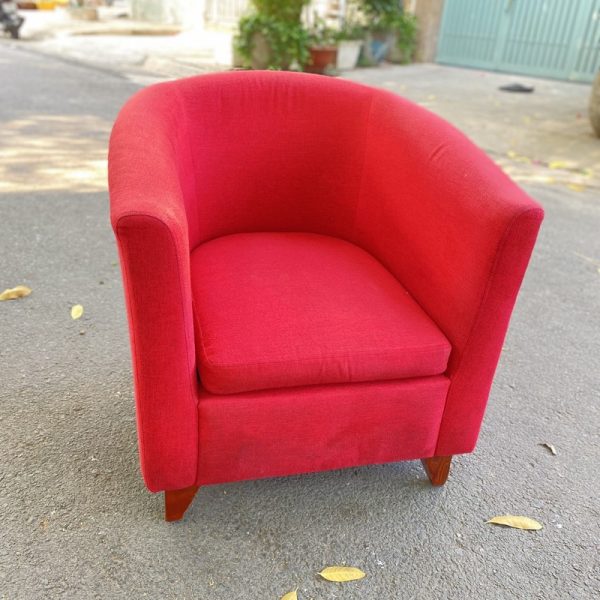 Thanh lý ghế sofa cafe màu đỏ mới 95%