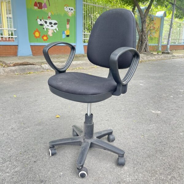 Thanh lý ghế xoay văn phòng bọc nỉ mới 97%