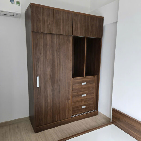 Thanh lý tủ quần áo cửa lùa 1M6*2M8 đẹp