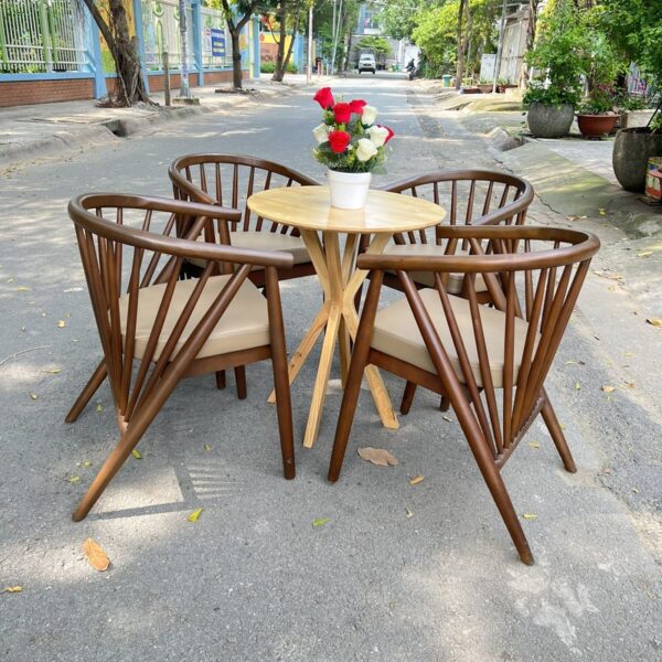 Thanh lý ghế cafe gỗ 12 nan màu nâu mới 98%