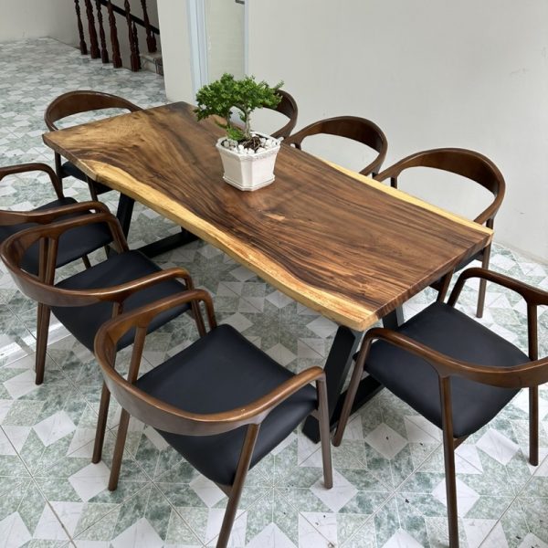 Bộ bàn ghế me tây 1m8*75cm tồn kho mới 100%