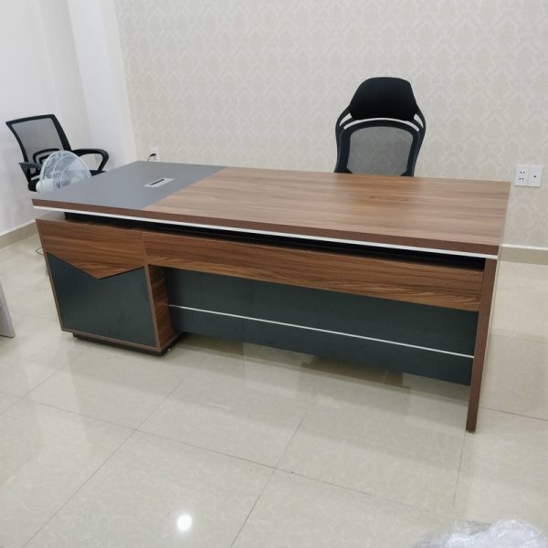 Thanh lý bàn làm việc 2m*80cm MDF mới 98%
