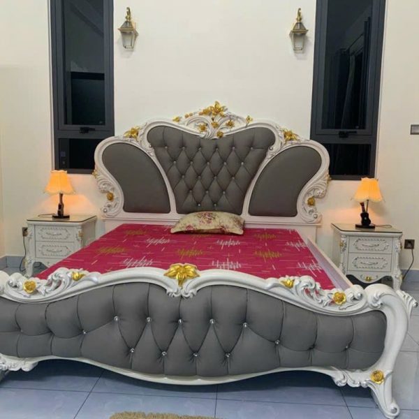 Gường hoàng gia trắng xám 1m8*2m mới 100%