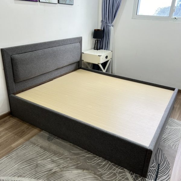 Thanh lý gường ngủ gia đình 1m8 bọc nỉ mới 95%