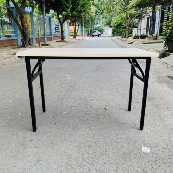 Bàn làm việc 1m2*60cm chân sắt gấp gọn mới 95%