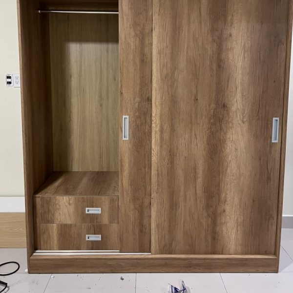 Tủ quần áo cửa lùa 1m8 *2m MDF phủ melamin mới 99%